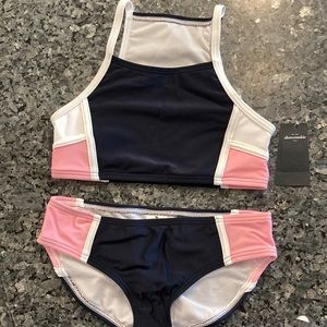 BRAND NEW Abercrombie girls 2-piece bathing suit. Size 9-10.
